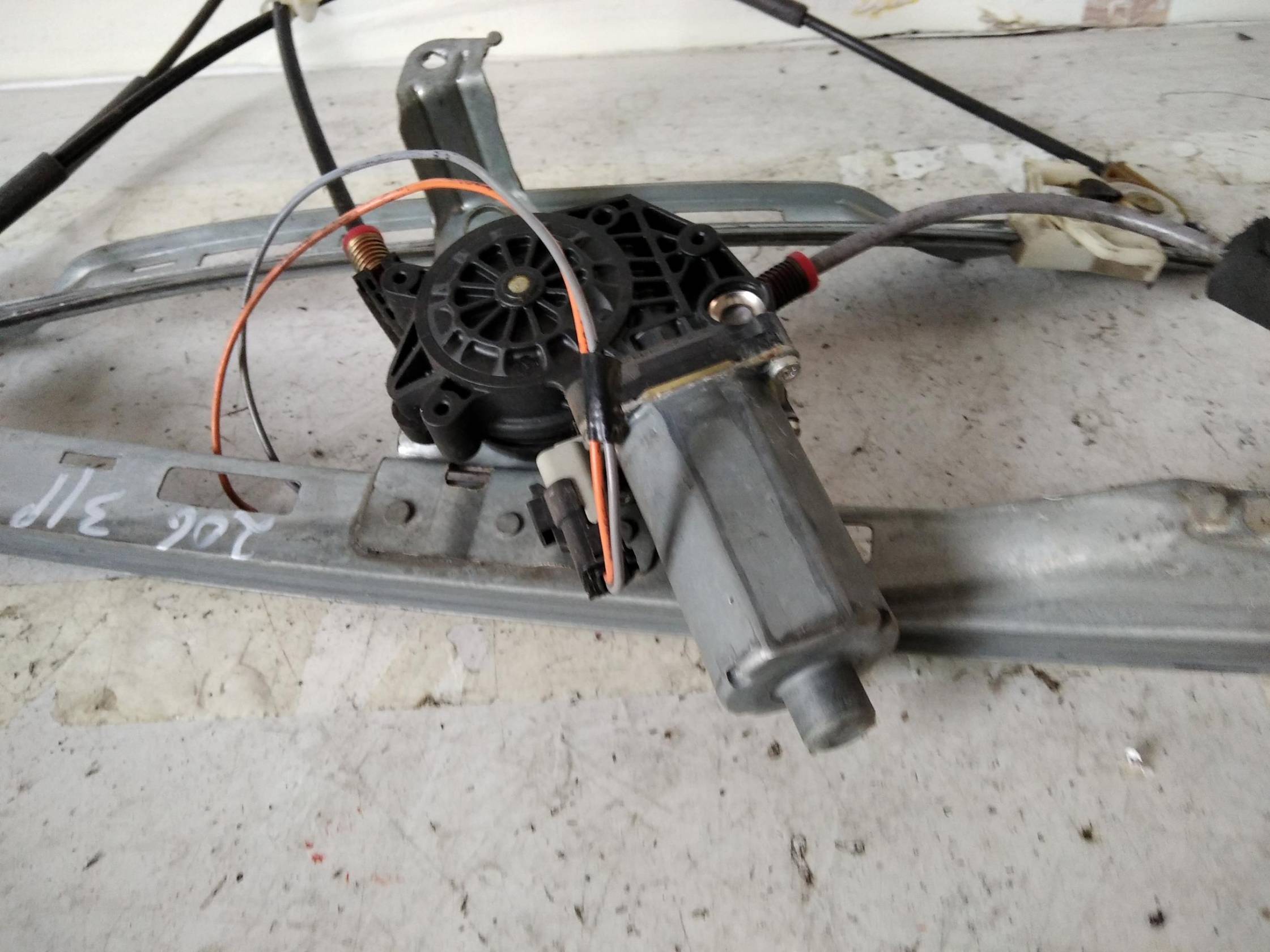 Alzacristallo elettr. porta ant. dx.